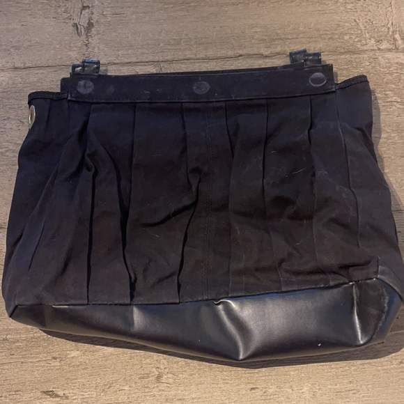 Miche bundle - one inside, two black handles, 7 shells and one small zipper bag - Picture 9 of 11